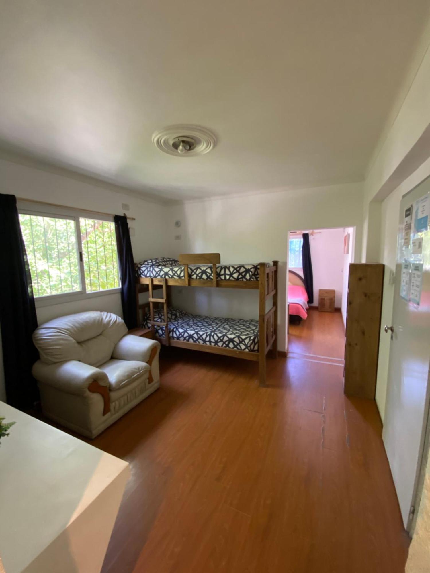 Dptos S & J Mendoza Hostel Guaymallen Εξωτερικό φωτογραφία