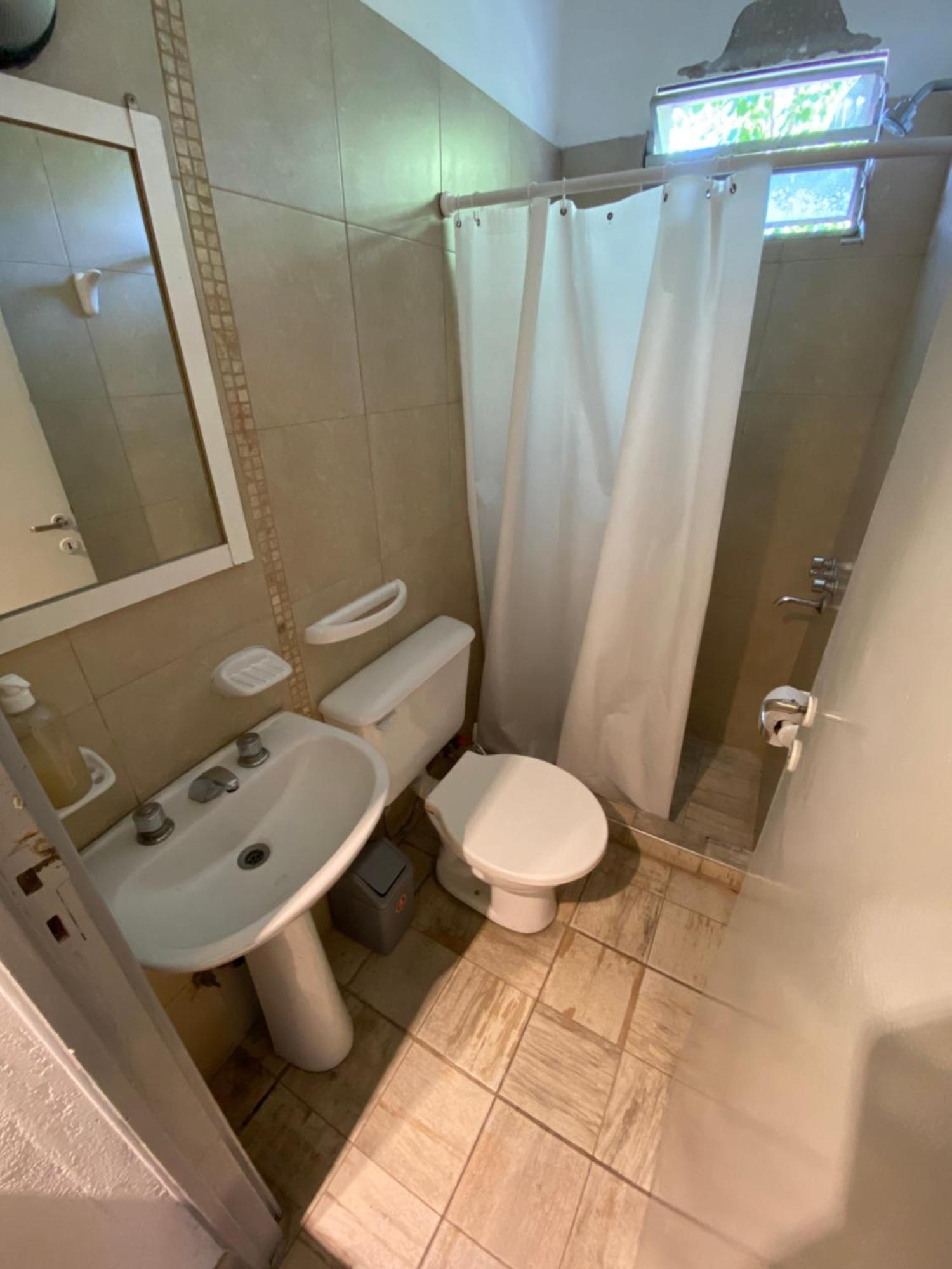 Dptos S & J Mendoza Hostel Guaymallen Εξωτερικό φωτογραφία